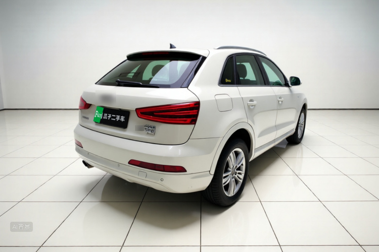 Audi Q3 2016 car image #7