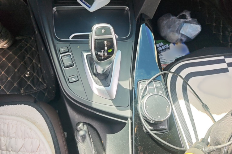 BMW 3 Series 2018 #18 BMW 3 Series 2018 car image #18