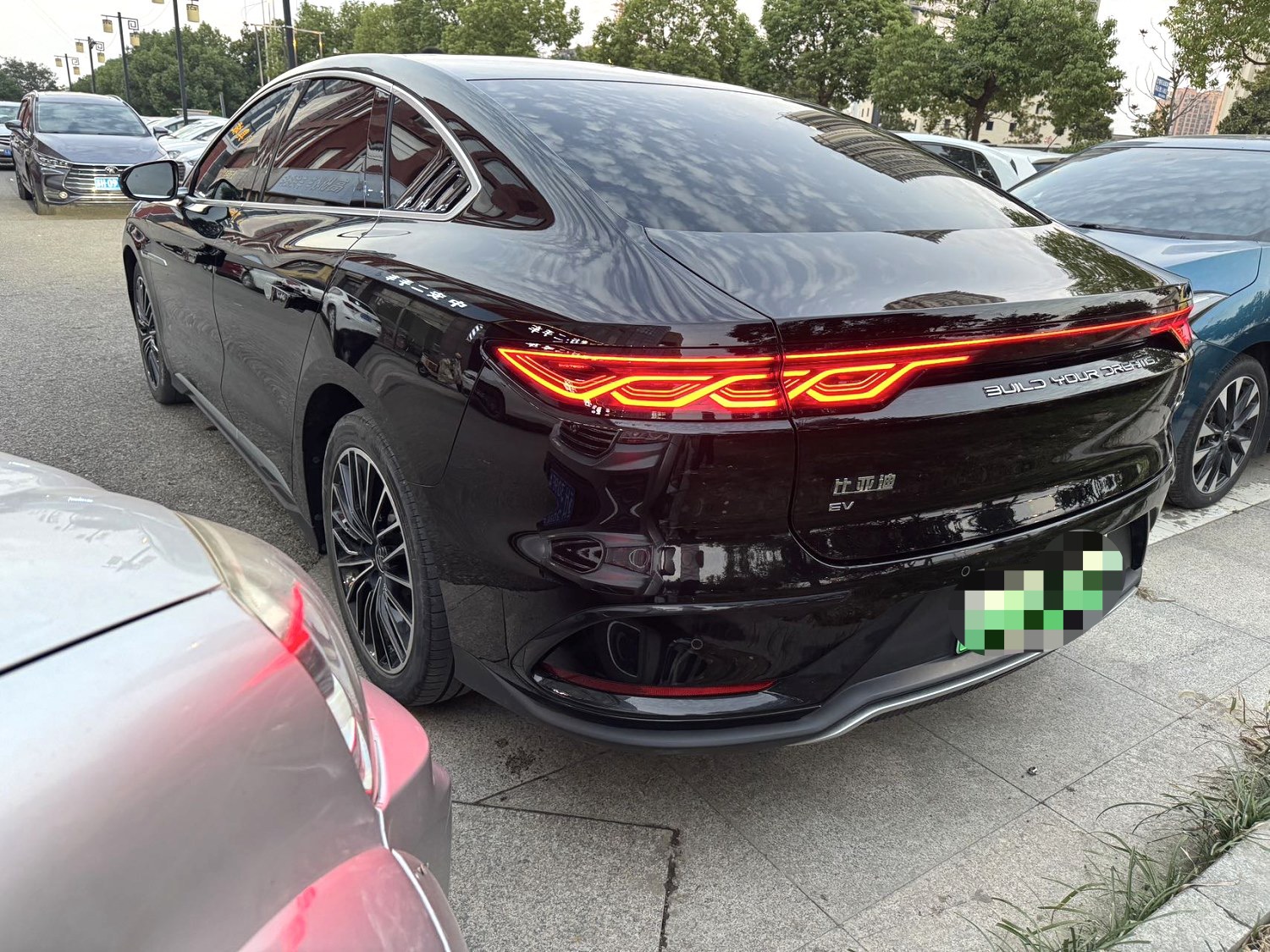 BYD Han 2024 #6 BYD Han 2024 car image #6