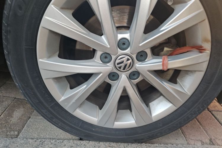 Volkswagen Lavida 2017 car image #9