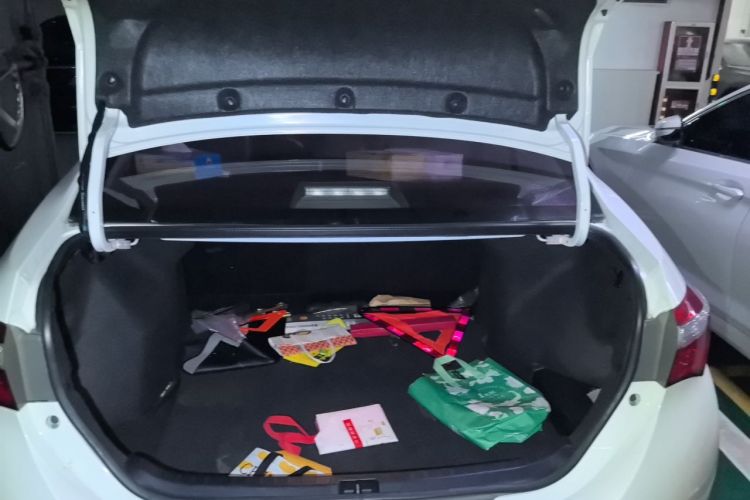 Toyota Corolla 2017 car image #21