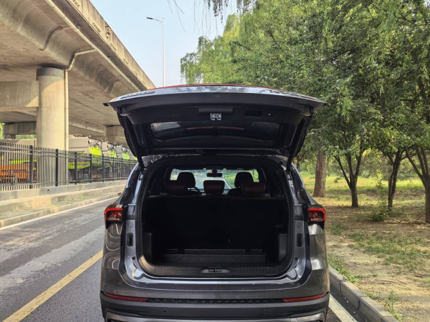 Jetour X70 PLUS 2024 #8 Jetour X70 PLUS 2024 изображение автомобиля #8