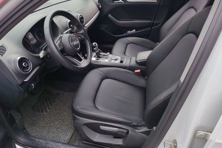 Audi A3 2019 car image #15