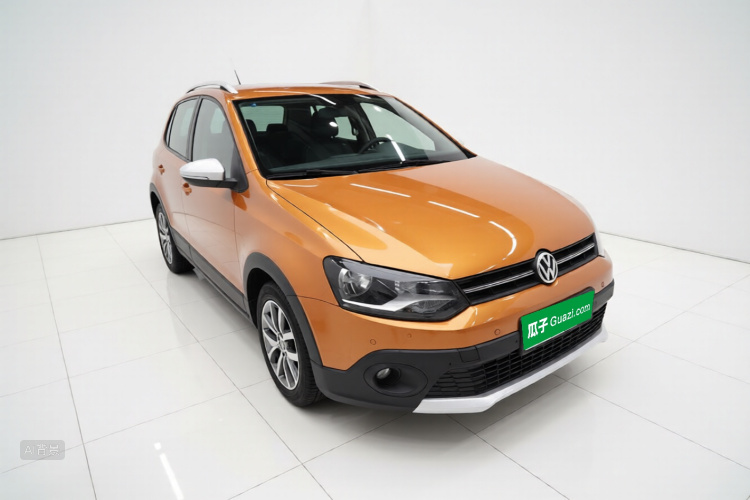 Volkswagen Polo 2015 car image #4