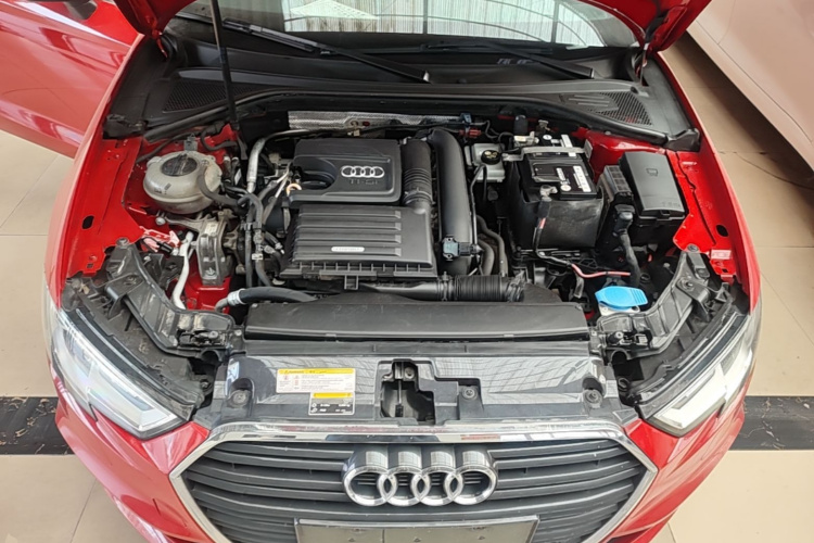 Audi A3 2019 car image #20