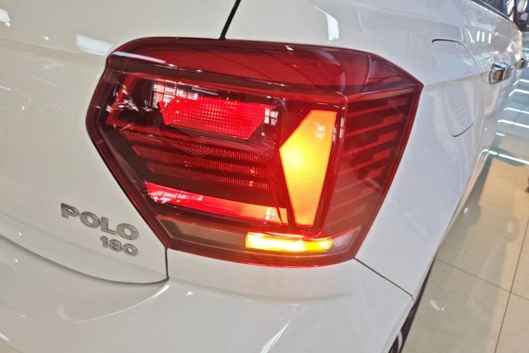 Volkswagen Polo 2020 car image #8