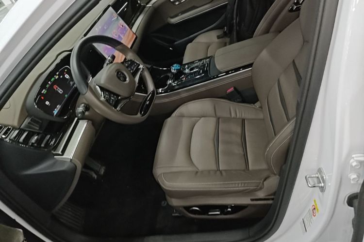 BYD Han 2022 #19 BYD Han 2022 car image #19