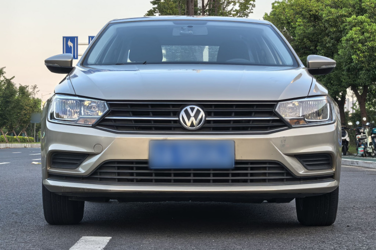 Volkswagen Bora 2018 car image #3