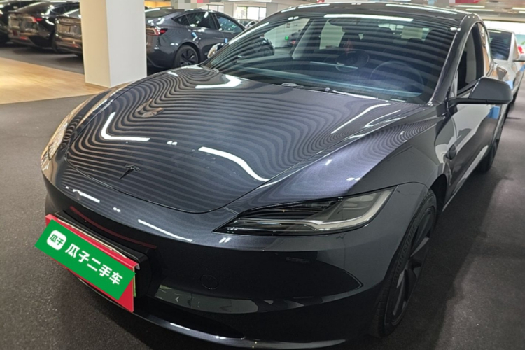 Tesla Model 3 2025 #2 Tesla Model 3 2025 car image #2
