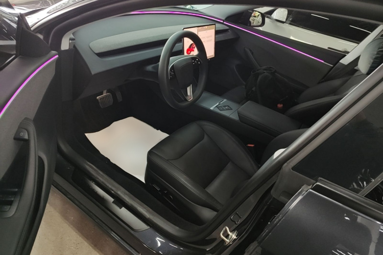 Tesla Model 3 2024 #15 Tesla Model 3 2024 car image #15