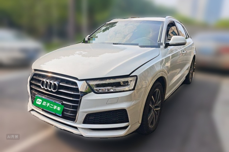 Audi Q3 2019 car image #2
