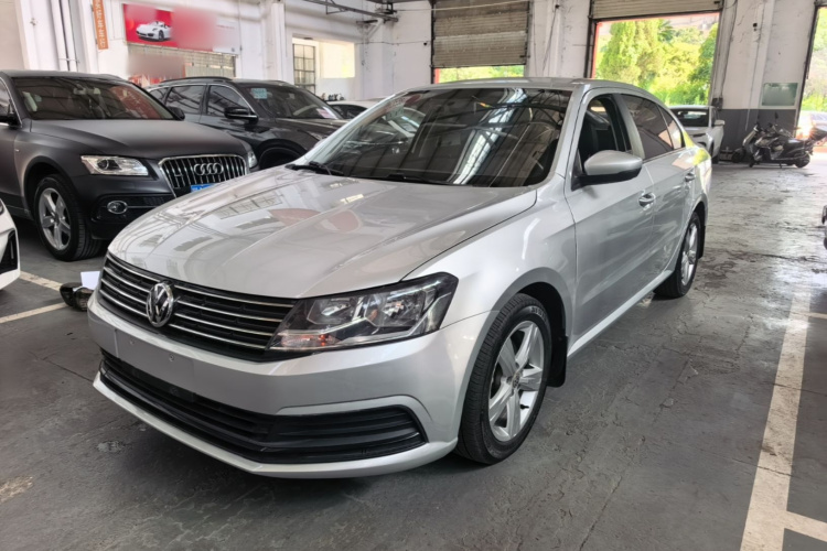 Volkswagen Lavida 2017 car image #2
