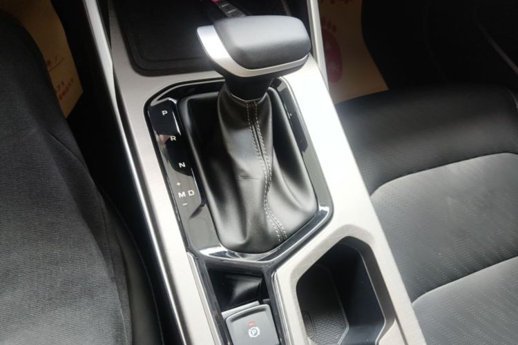 GEELY Emgrand 2023 car image #14