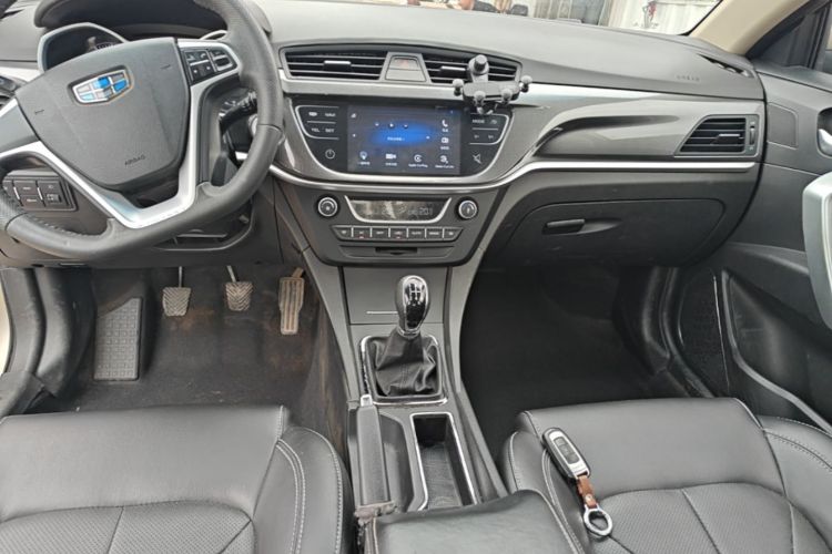 GEELY Emgrand 2017 #13 GEELY Emgrand 2017 car image #13