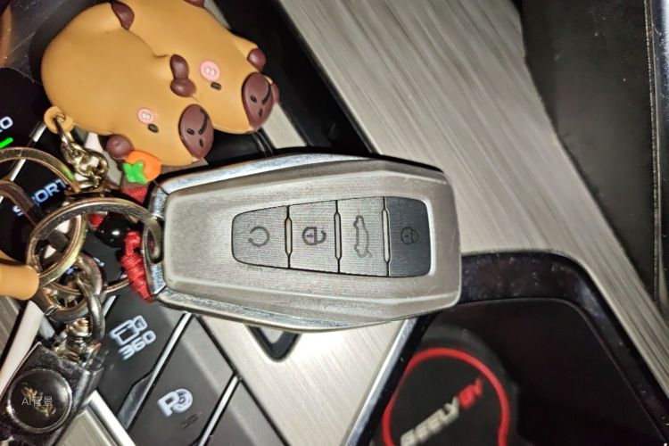 GEELY Coolray 2019 #10 GEELY Coolray 2019 car image #10
