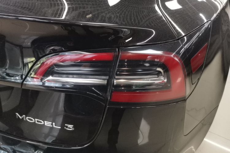 Tesla Model 3 2023 صورة سيارة #8