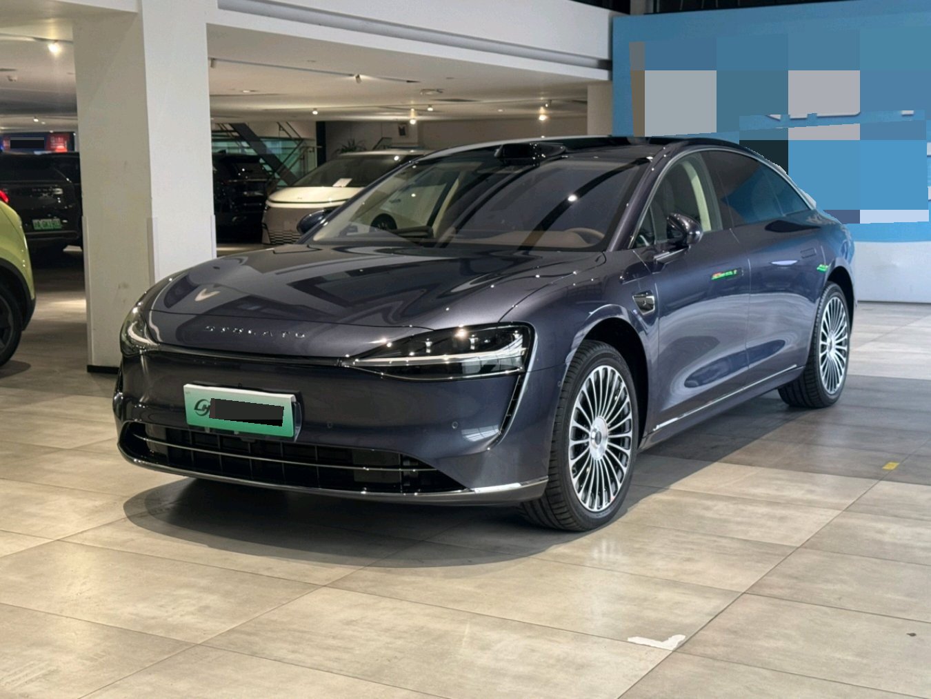 Tesla Model S 2024 car image 