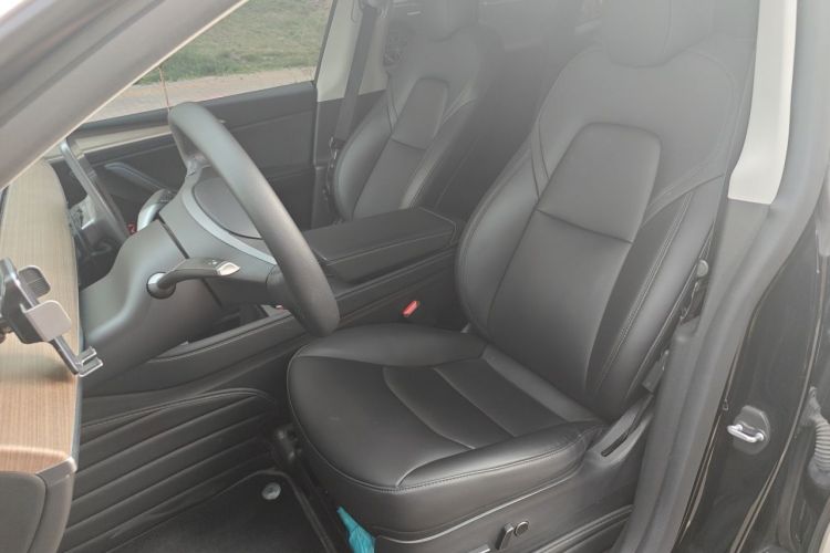 Tesla Model Y 2022 #15 Tesla Model Y 2022 car image #15