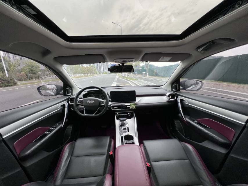 GEELY Coolray 2022 imagen de coche #5