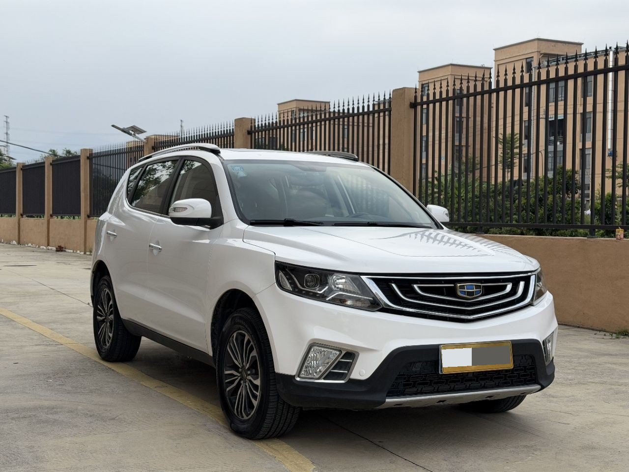 GEELY Vision X6 2018 car image #3