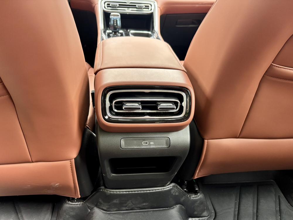GEELY Emgrand 2025 #7 GEELY Emgrand 2025 car image #7
