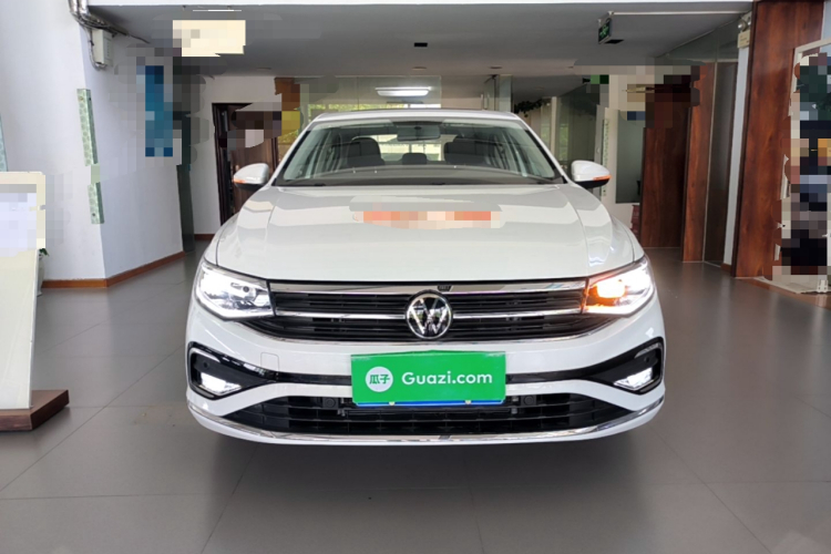 Volkswagen Bora 2025 car image #3