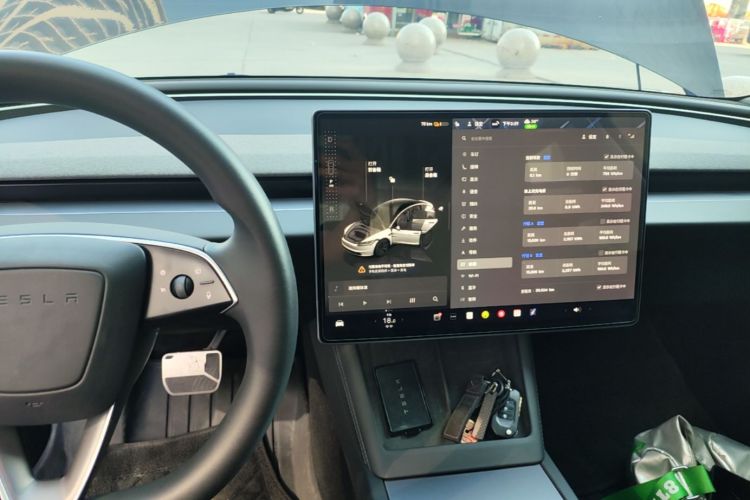 Tesla Model 3 2024 #14 Tesla Model 3 2024 car image #14