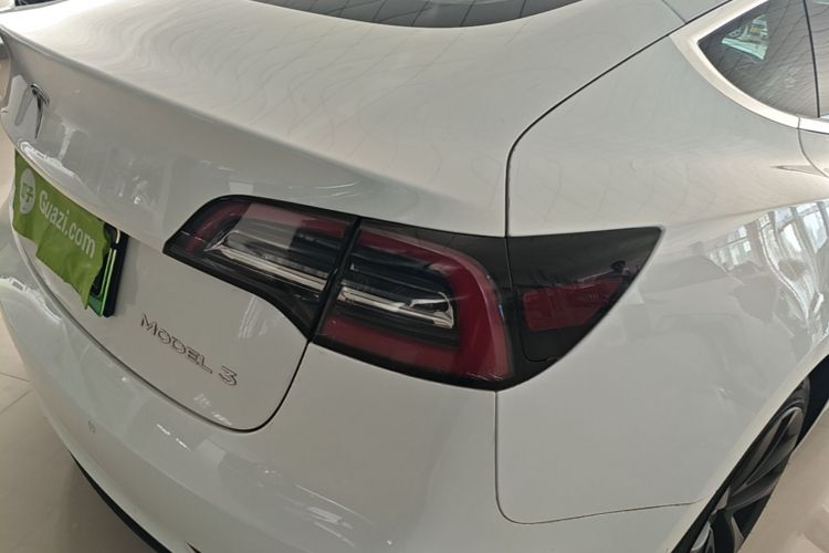 Tesla Model 3 2020 immagine di auto #8
