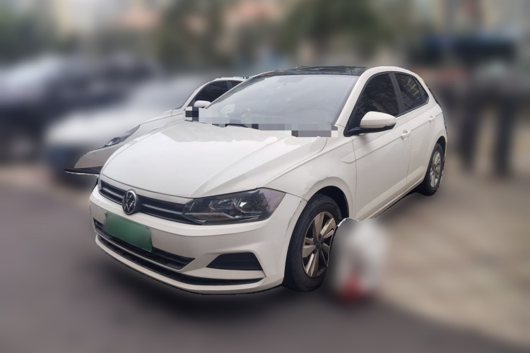 Volkswagen Polo 2021 car image #2