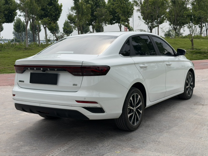 GEELY Emgrand 2024 car image #6