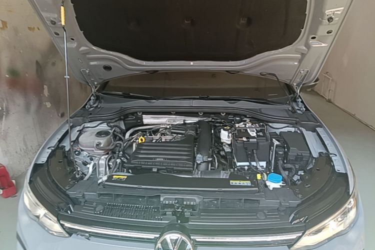 Volkswagen Golf 2023 #22 Volkswagen Golf 2023 car image #22