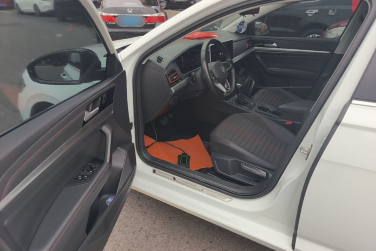 Volkswagen Lavida 2022 car image #16