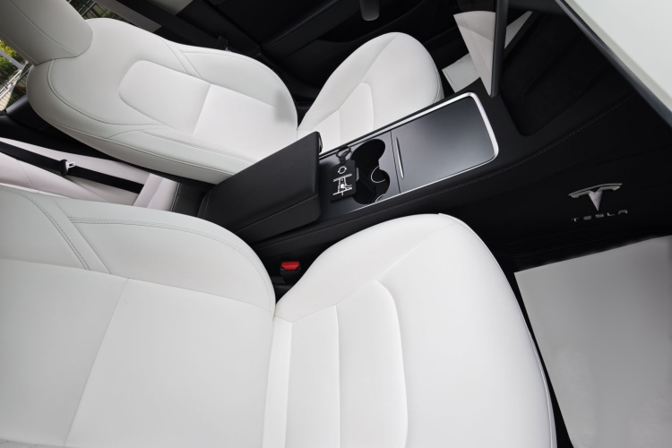 Tesla Model 3 2023 #12 Tesla Model 3 2023 car image #12