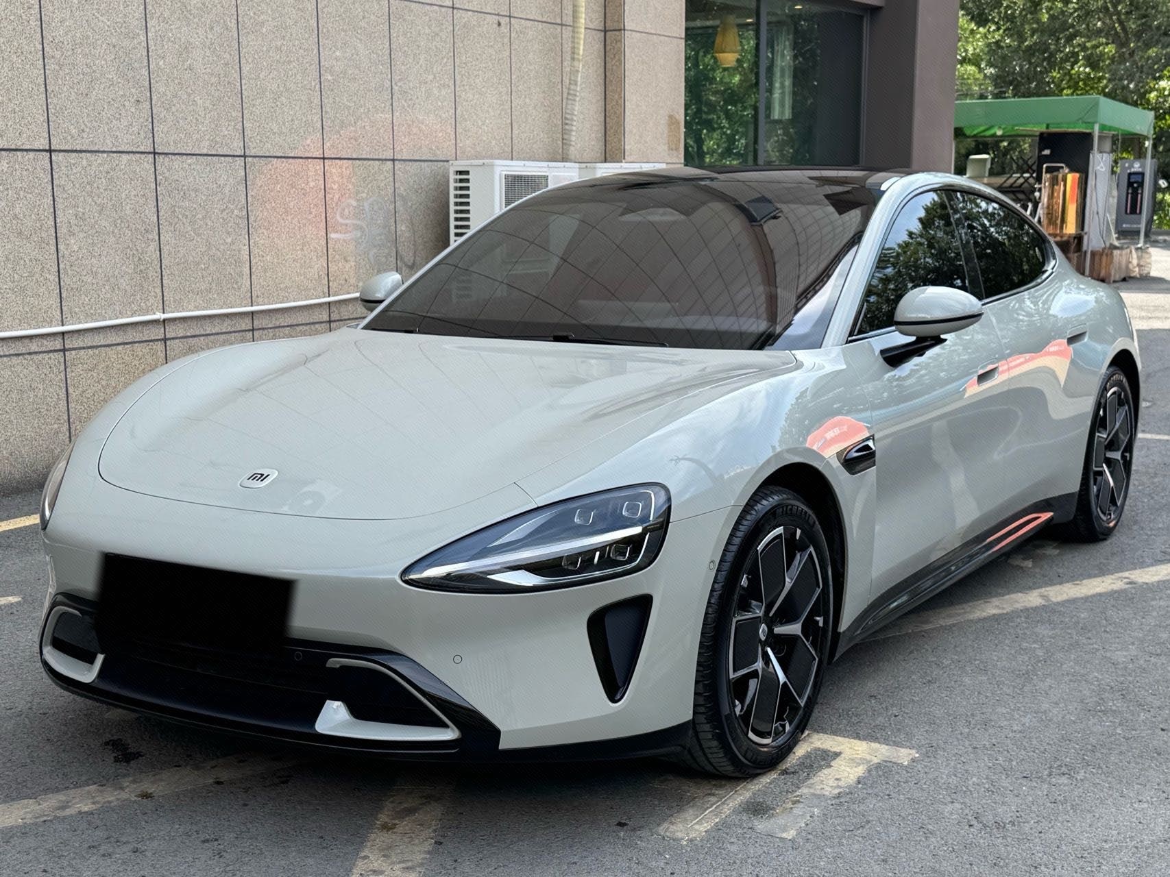 MI SU7 2025 car image 