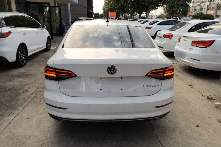 Volkswagen Lavida 2021 car image #6
