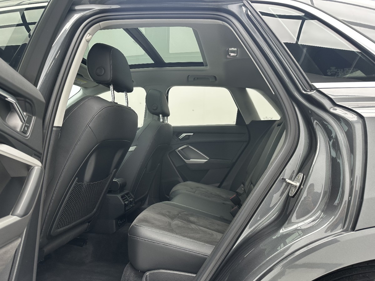 Audi Q3 2023 #6 Audi Q3 2023 car image #6