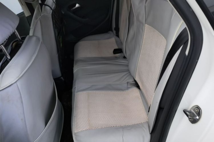 Volkswagen Polo 2016 #17 Volkswagen Polo 2016 car image #17