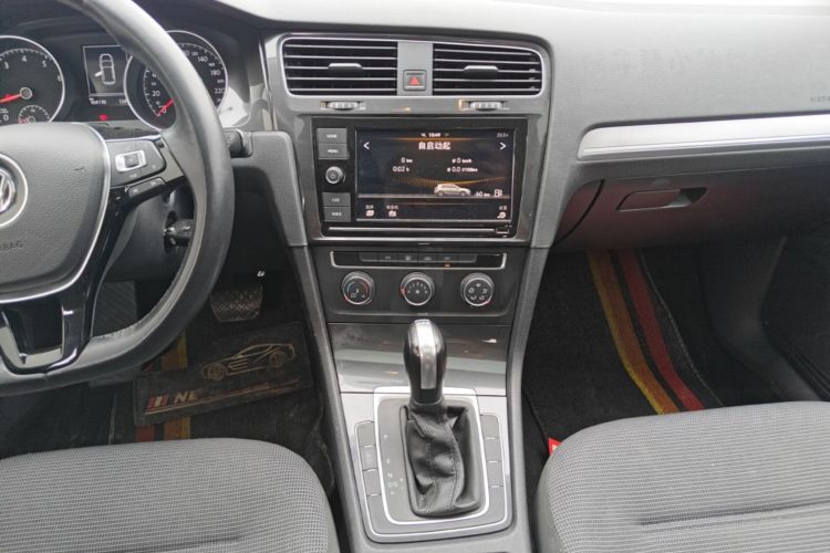 Volkswagen Golf 2019 #17 Volkswagen Golf 2019 car image #17