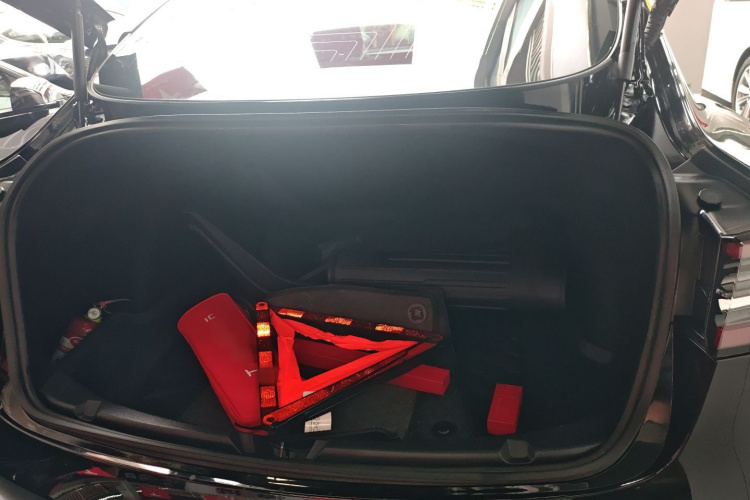 Tesla Model 3 2020 #19 Tesla Model 3 2020 car image #19
