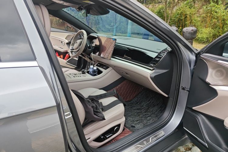 BYD Han 2024 #27 BYD Han 2024 car image #27