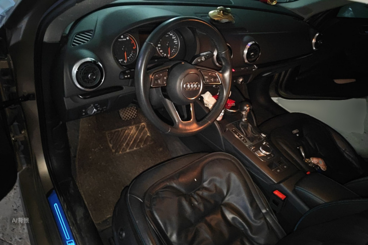 Audi A3 2018 изображение автомобиля #11