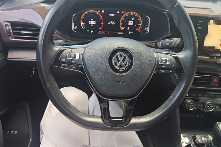 Volkswagen Tharu 2020 car image #12
