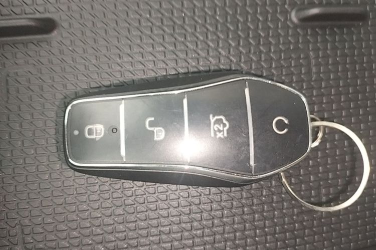 BYD YuanUP 2026 car image #9