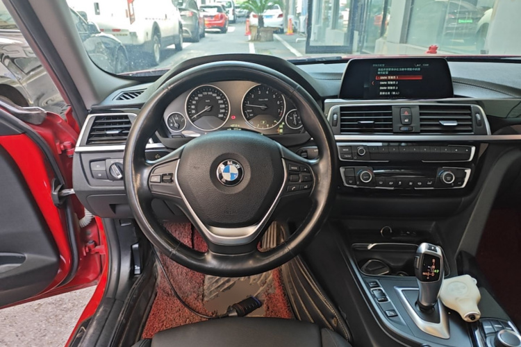 BMW 3 Series 2018 #11 BMW 3 Series 2018 car image #11