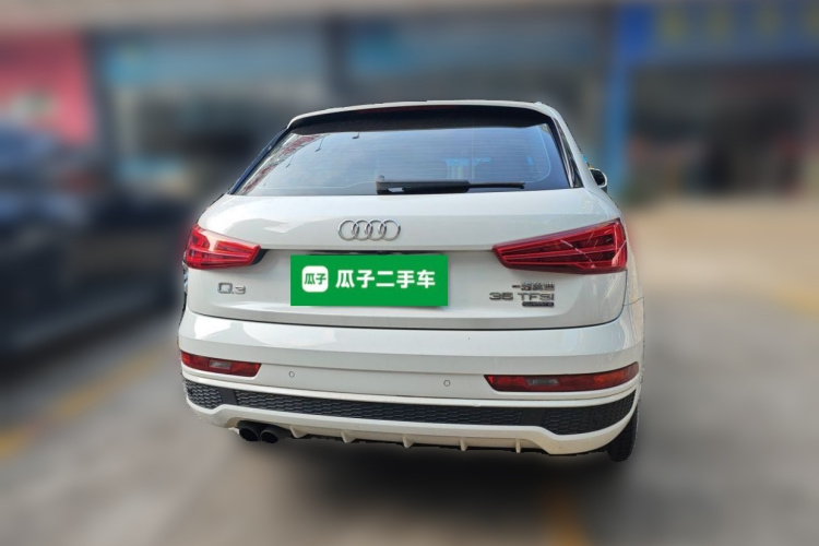 Audi Q3 2019 car image #6
