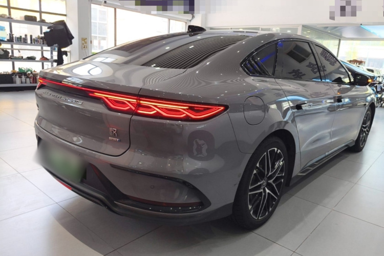 BYD Han 2025 car image #7