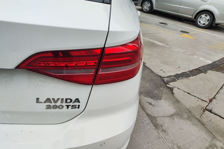 Volkswagen Lavida 2019 #8 Volkswagen Lavida 2019 car image #8