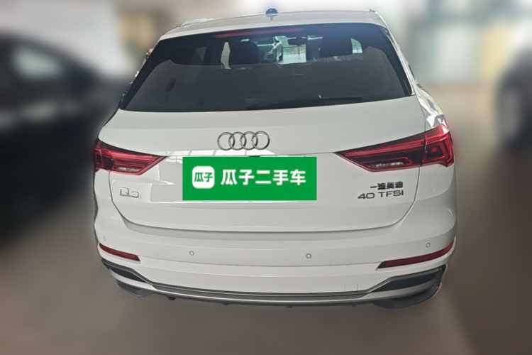 Audi Q3 2022 car image #6