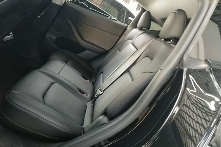 Tesla Model Y 2023 #17 Tesla Model Y 2023 car image #17