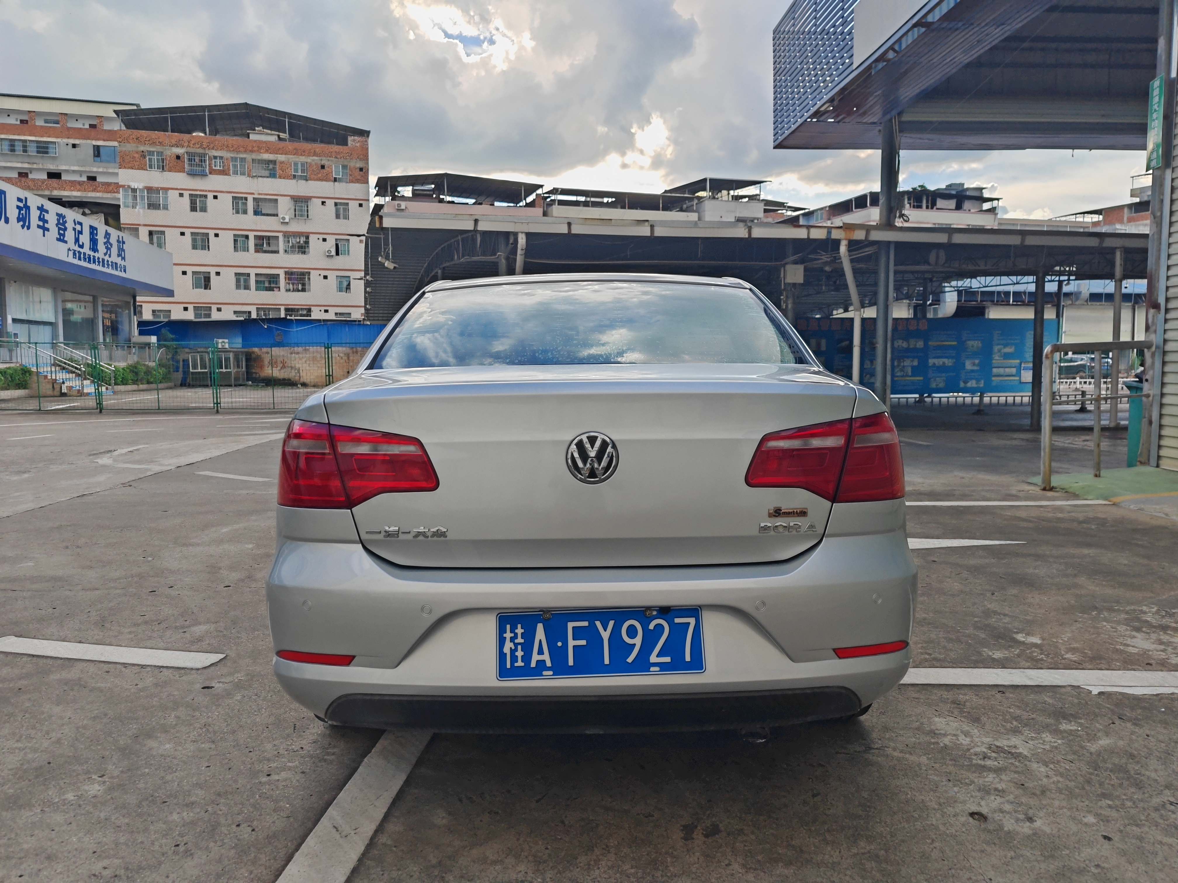 Volkswagen Bora 2013 car image #6